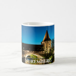 Mug Vieux pont médiéval la nuit à Nuremberg