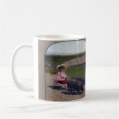 Mug Vintage fille avec ses cochons pour animaux (Gauche)