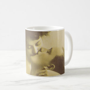 Mug Vintage love couple kissing sepia illustration