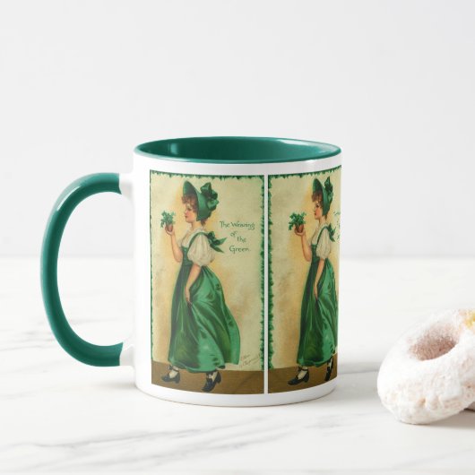 Mug Vintage St. Patrick's Day Lass en vert (Avec donut)