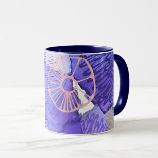 Mug violet à motif floral (Devant droit)