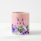Mug Violet pansière fleurs sur pêche avec nom monogram (Centre)
