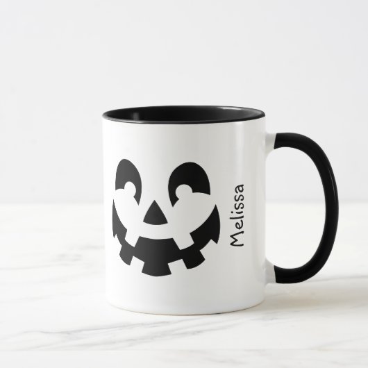Mug Visage de citrouille noir et blanc avec nom Hallow (Droite)