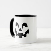 Mug Visage de citrouille noir et blanc avec nom Hallow (Devant gauche)