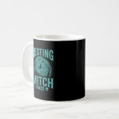 Mug Visage de sorcière au repos Design de sorcière d'H (Devant gauche)