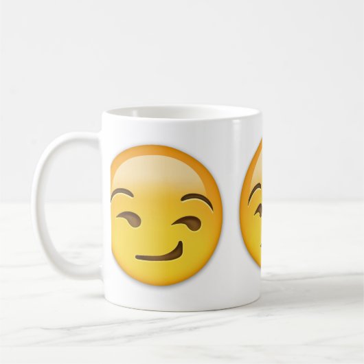 Mug Visage souriant d'un air affecté Emoji (Gauche)