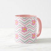 Mug Visage souriant mignon sur Motif Chevron rose (Devant droit)