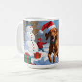 Mug Vizsla coule en neige avec Casquette de Noël (Devant gauche)