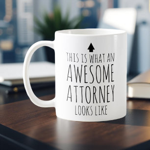 Mug Voilà à quoi ressemble un procureur génial