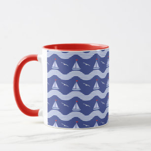 Mug Voiliers sur un motif rayé de mer