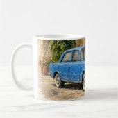 Mug Voiture Ancienne sur Rue Rustique (Gauche)