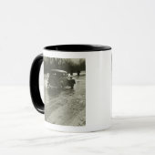 Mug Voiture sur la route (Devant gauche)