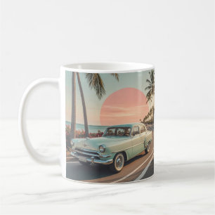 Mug Voiture vintage de style rétro sur une route côtiè