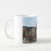 Mug Volkstheater Vienne Autriche (Gauche)