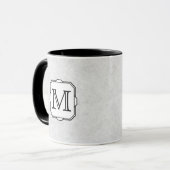 Mug Votre lettre. Monogramme fait sur commande. Gris, (Devant gauche)