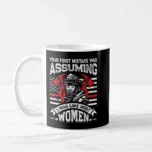 Mug Votre Première Erreur Était De Supposer Un Pompier