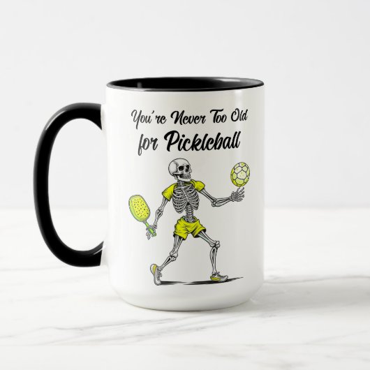 Mug Vous n'êtes jamais trop vieux pour le Pickleball (Gauche)