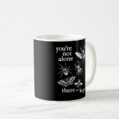 Mug Vous n'êtes pas seul, il y a des insectes (Devant droit)