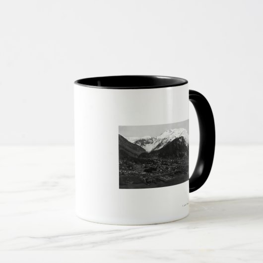 Mug Vue aérienne de Juneau, Alaska Photographie (Devant droit)