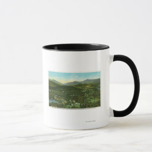 Mug Vue aérienne de la ville avec le mont Hurrican