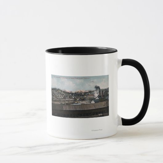 Mug Vue aérienne du puits minier et de la ville (Droite)