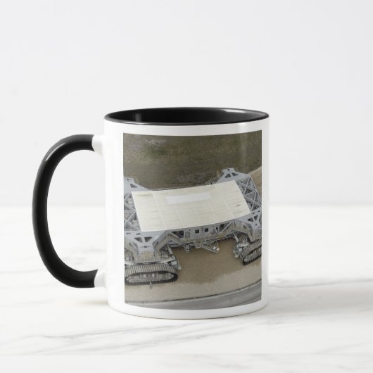 Mug Vue aérienne du robot-transporteur (Gauche)