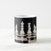 Mug Vue cool d'un jeu d'échecs noir et blanc (Centre)