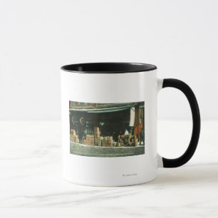 Mug Vue de nouveaux immigrés chinois sur le trottoir