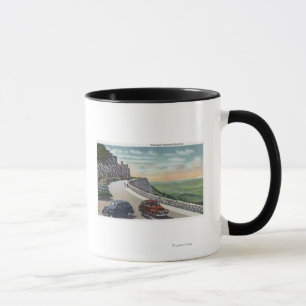 Mug Vue de vieilles voitures sur le mémorial Hwy de