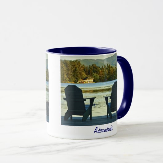 Mug Vue des chaises d'Adirondack dans l'Adirondacks, (Devant droit)