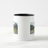 Mug Vue des invités sur une promenade dans le jardin (Centre)