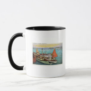 Mug Vue des mouettes et des bateaux au quai