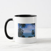 Mug Vue d'horizon d'océan de terre (Gauche)