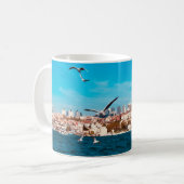 Mug Vue d'Istanbul avec mouettes par beau temps, B (Devant gauche)