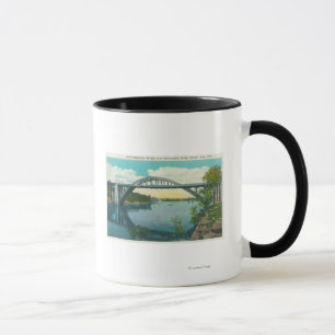 Mug Vue du nouveau pont de suspension