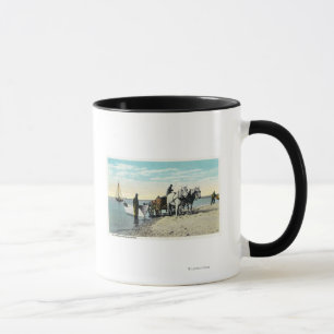 Mug Vue d'un chariot de cheval tirant dans un bateau
