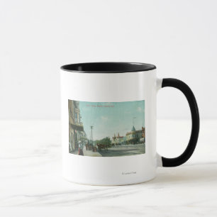 Mug Vue d'un verger de ScenePacific de rue, CA
