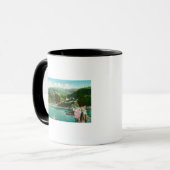 Mug Vue d'une famille sur Lake DockInverness, CA (Devant gauche)