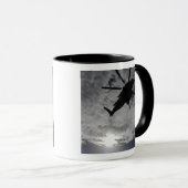 Mug Vue en angle faible d'un CH-53E (Devant droit)