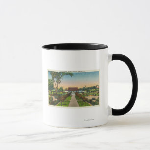 Mug Vue extérieure de Hoopes Gardens Club House