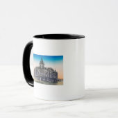 Mug Vue extérieure de Hughes HotelFresno, CA (Devant gauche)