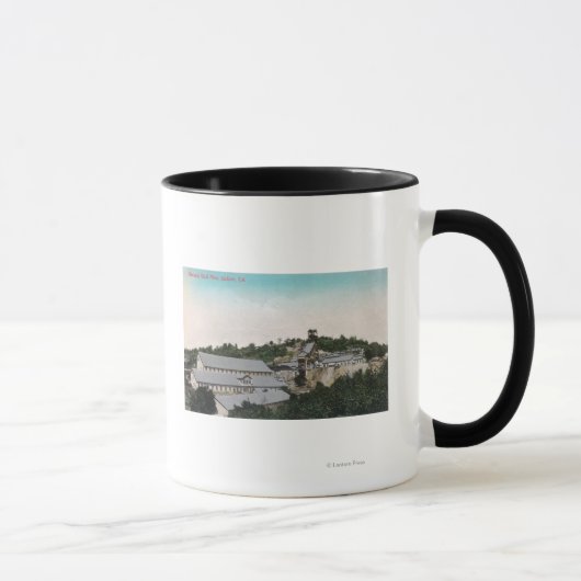 Mug Vue extérieure de Kennedy Gold MineJackson, CA (Droite)
