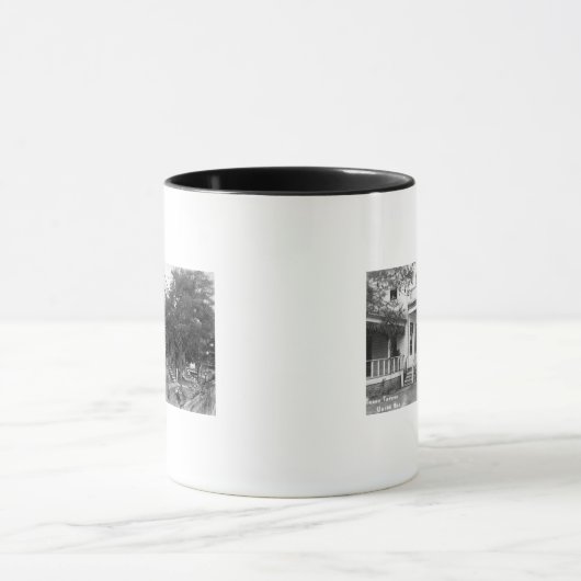 Mug Vue extérieure de la taverne Twana (Centre)