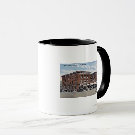 Mug Vue extérieure de l'hôtel Wenatchee (Devant droit)