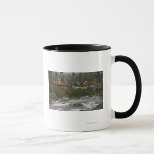 Mug Vue extérieure de Shasta RetreatMt. Shasta, CA