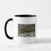 Mug Vue extérieure de Shasta RetreatMt. Shasta, CA (Gauche)