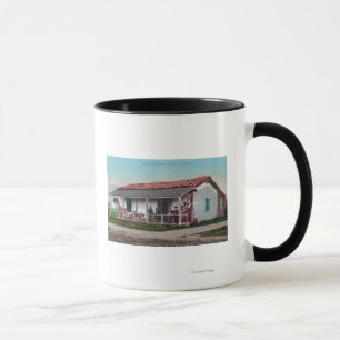 Mug Vue extérieure d'un vieil Adobe HomeVentura, CA