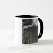 Mug Vue satellite d'un panache de cendres 4 (Devant droit)