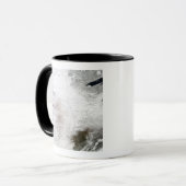 Mug Vue satellite d'une énorme tempête d'hiver au-dess (Devant gauche)