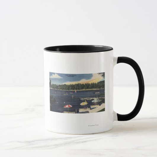 Mug Vue sur le lac, la côte bordée d'arbres (Droite)